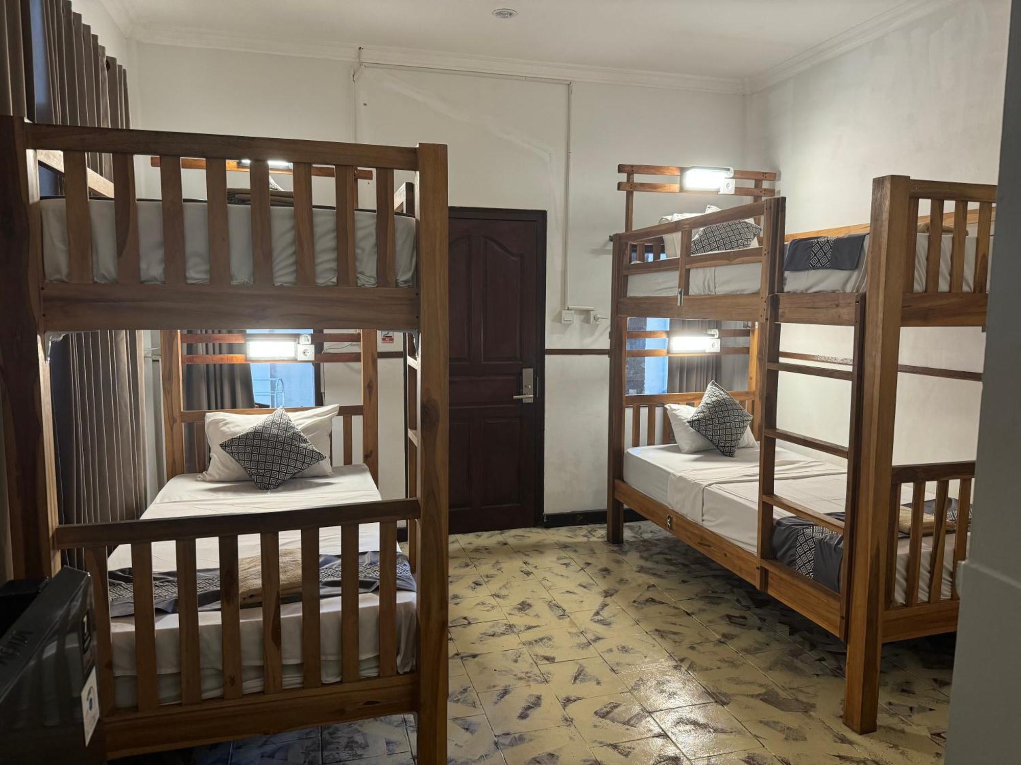 Easy Surf Camp Otel Kuta Lombok Dış mekan fotoğraf